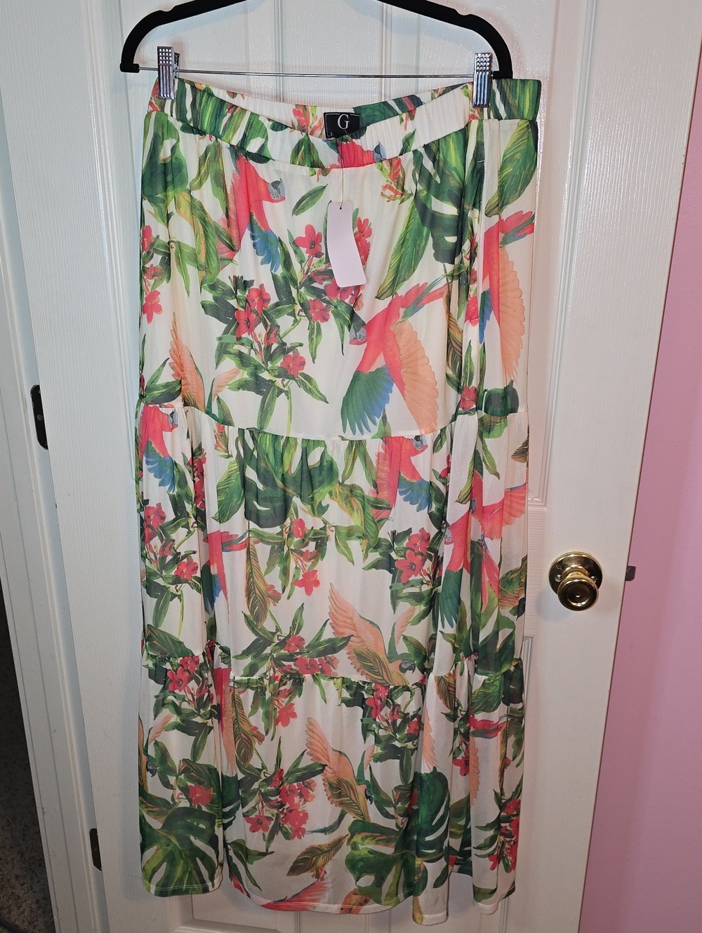 G by Giuliana‎ White Maxi Skirt with Tropical Parrot & Leaf Print